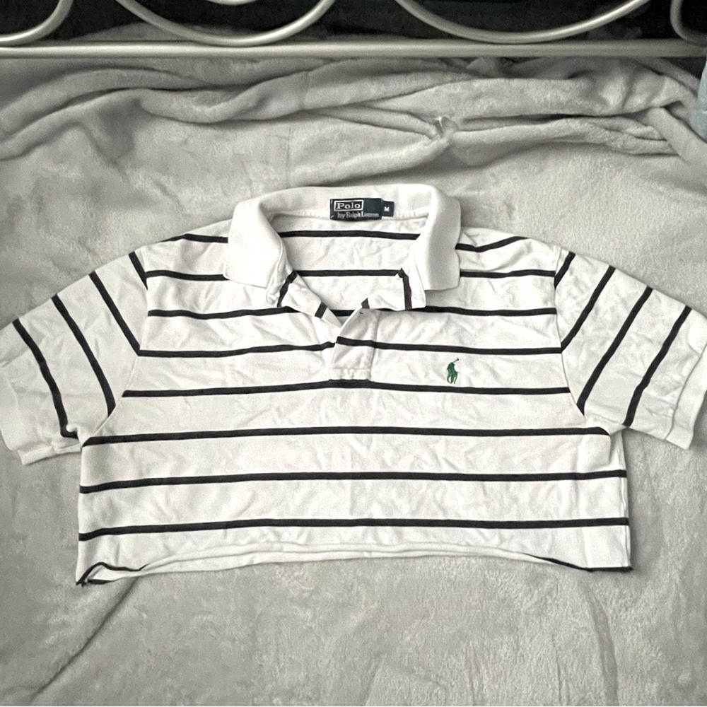 Brand-polo Size- men’s medium  navy blue and white stripes